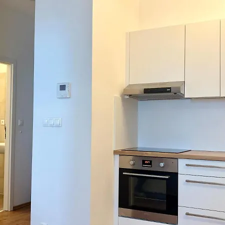 Urban Center Apartament *